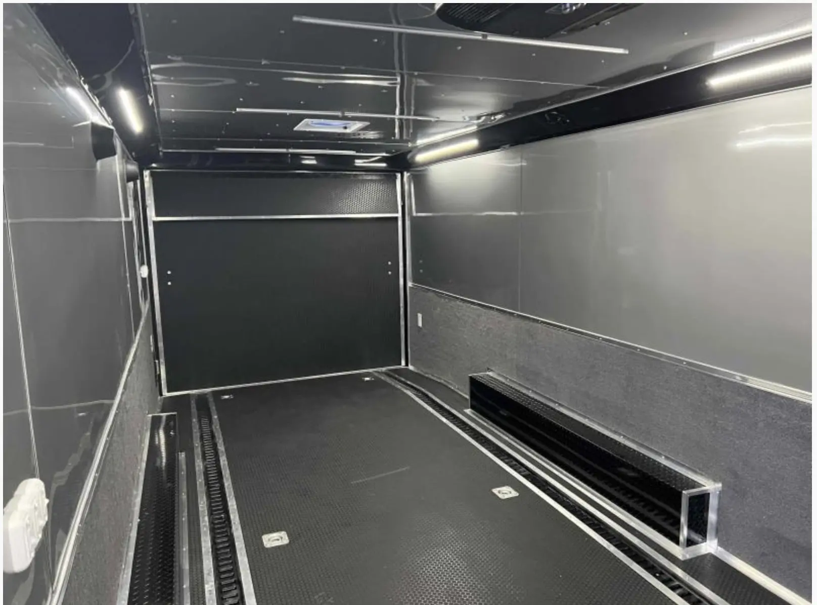 VersaCargo Interior